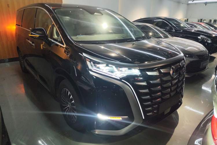 Used Denza D9 2022 DM-i 970 Four-Wheel Drive Flagship Model Exterior 1