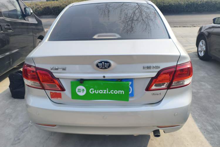 Used FAW Xiali N5 2014 1.3L Manual Comfort Version
