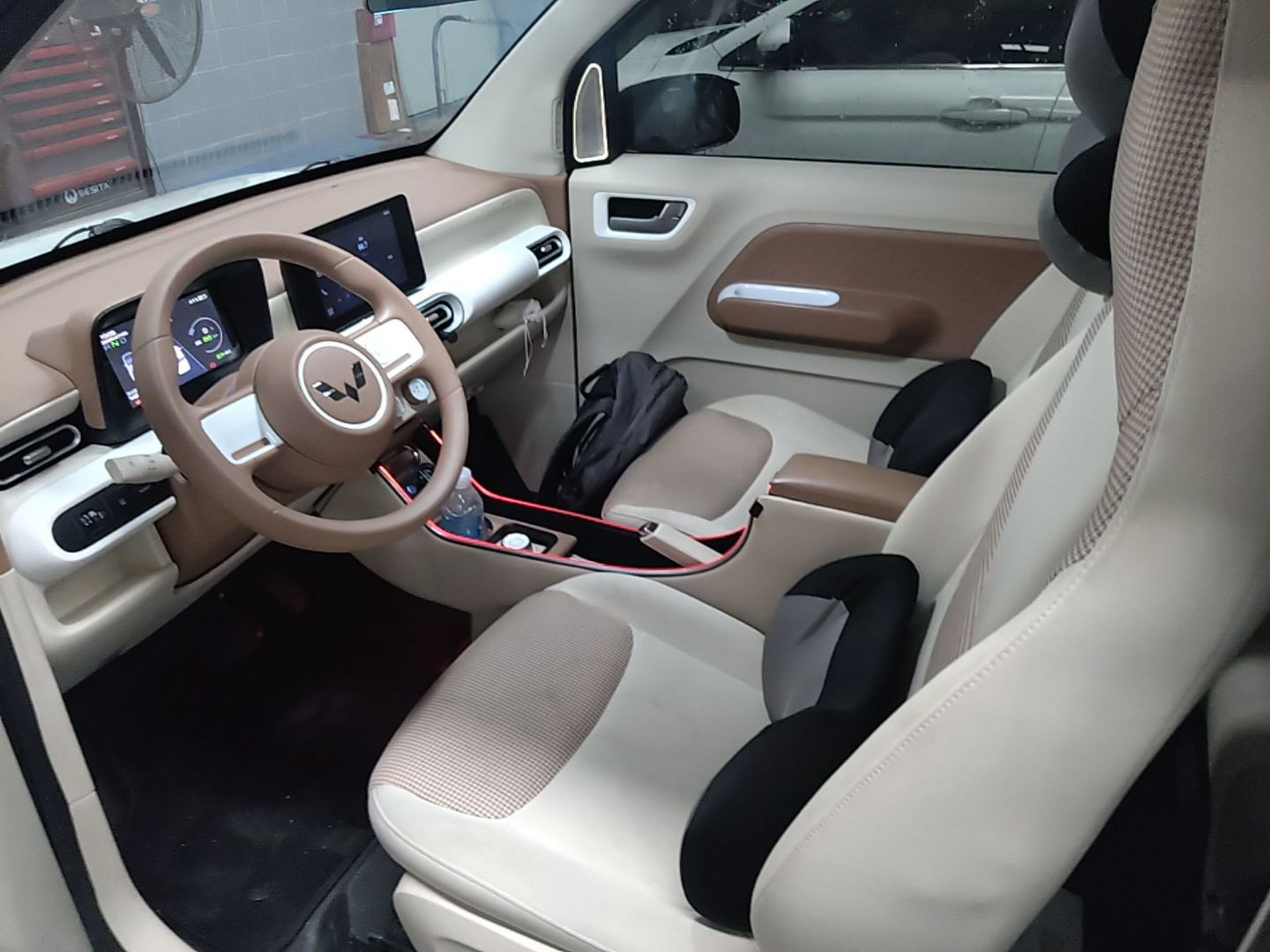Interior delantero