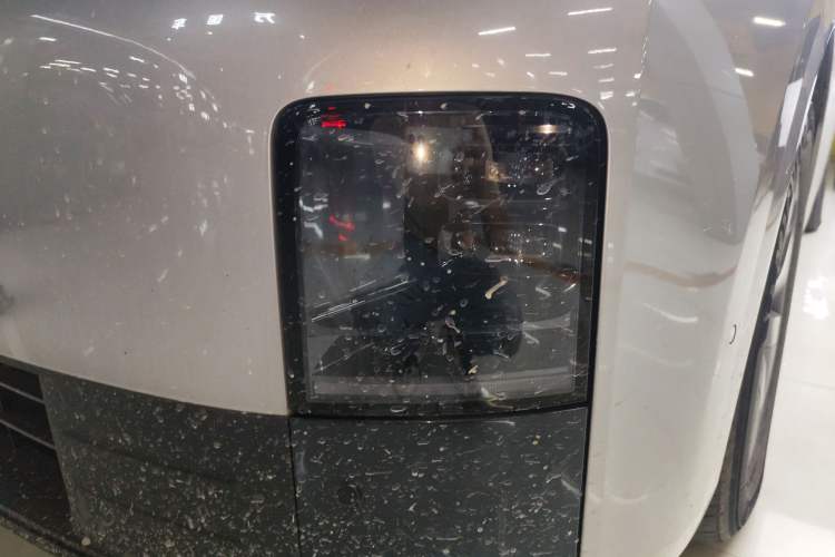 Used Li Auto MEGA 2024 Ultra Model
