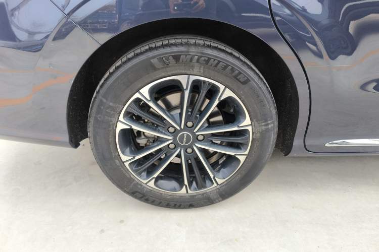 Used Roewe iMAX8 2021 400TGI Supreme Series Ultimate Edition