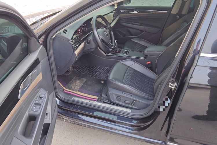 Used Volkswagen Passat 2020 330TSI Luxury Edition China VI