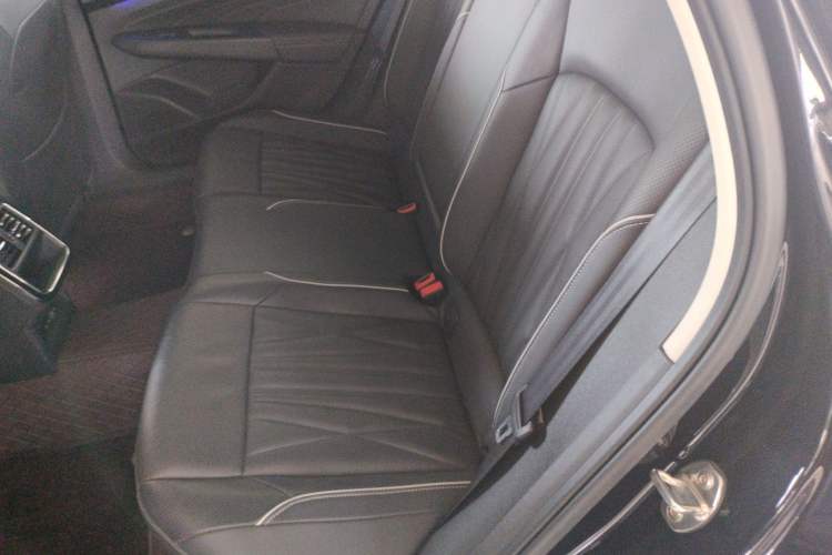 Used Volkswagen Passat 2022 330TSI Luxury Edition
