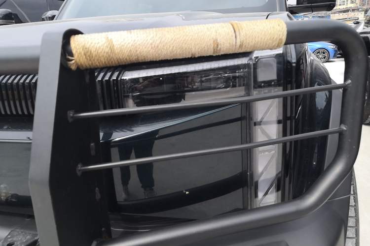 Used iCAR 03 2024 501km Four-wheel Drive Long-Range Advanced Version Left Front Headlight