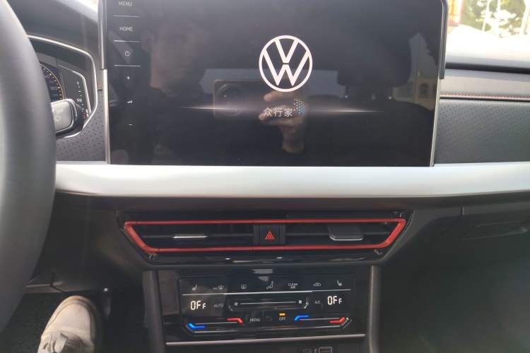 Used Volkswagen Lavida 2026 300TSI DSG Starry Leading Edition Audio And AC Panel