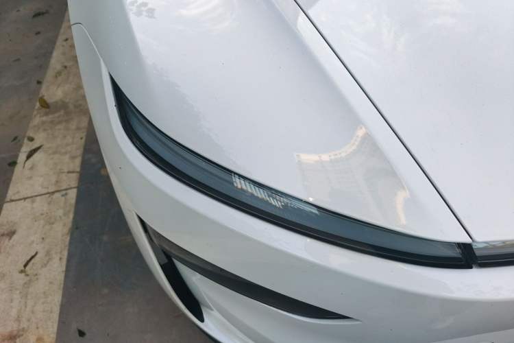Used Tesla Model Y 2025 Rear-Wheel-Drive Version
