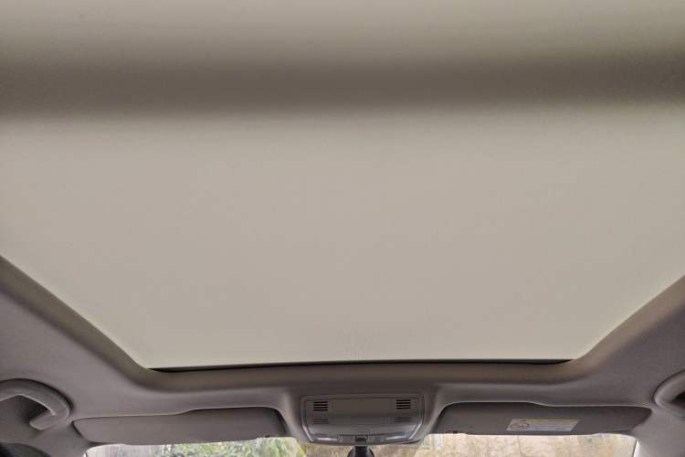 Used Volkswagen Tharu 2022 280TSI Two-Wheel-Drive Luxury Edition