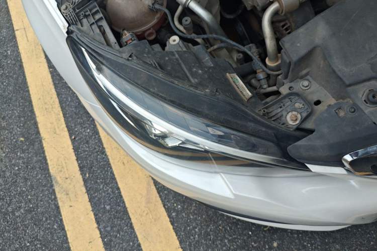 Used Peugeot 308 2019 230THP Automatic Luxury Edition China V Standard Right Front Headlight