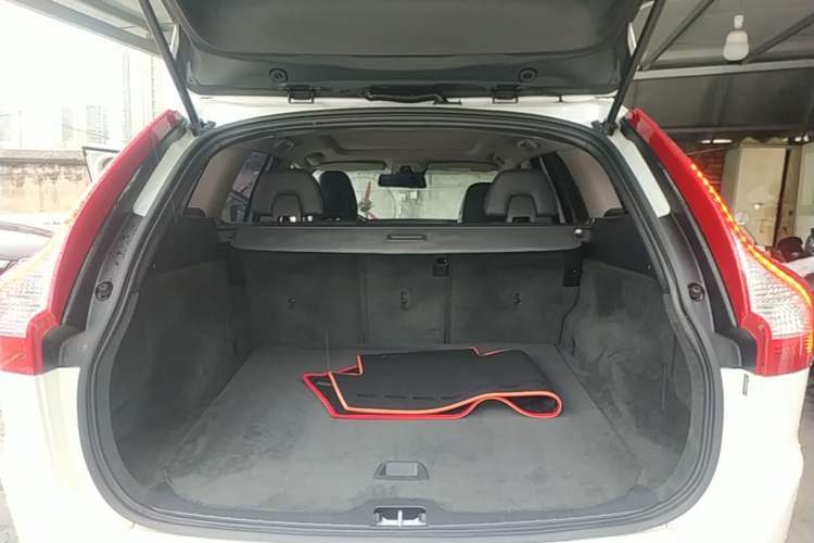 Used Volvo XC60 2017 T5 Smart Upgrade Edition
