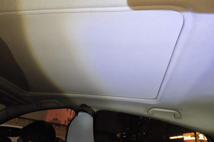 Used Honda Vezel 2016 1.8L CVT Front-Wheel Drive Pioneer Edition
