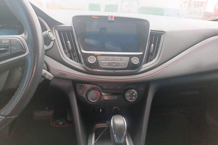 Used Chevrolet Monza 2022 Light Hybrid RS 330T Automatic Comfort Edition Audio And AC Panel