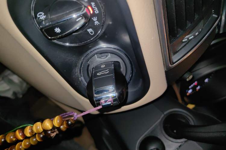 Used Porsche Macan 2016 Macan 2.0T Vehicle Key