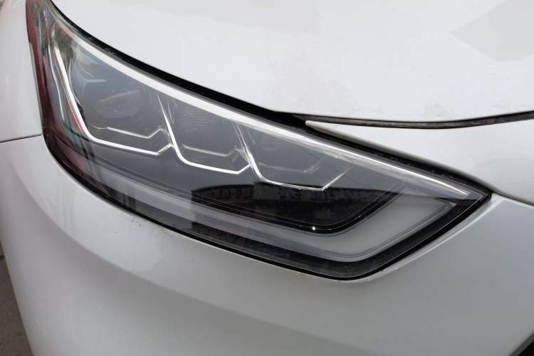 Used Toyota Highlander 2022 Dual-Engine 2.5L Four-Wheel Drive Prestige Version 7 Seats Right Front Headlight