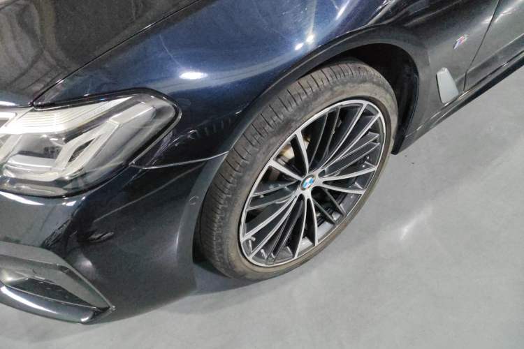 Used BMW 5 Series 2021 530Li Leading Model M Sport Package