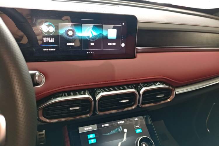 Used JETOUR X70 PLUS 2023 1.6T DCT Stronger PLUS 5-seater