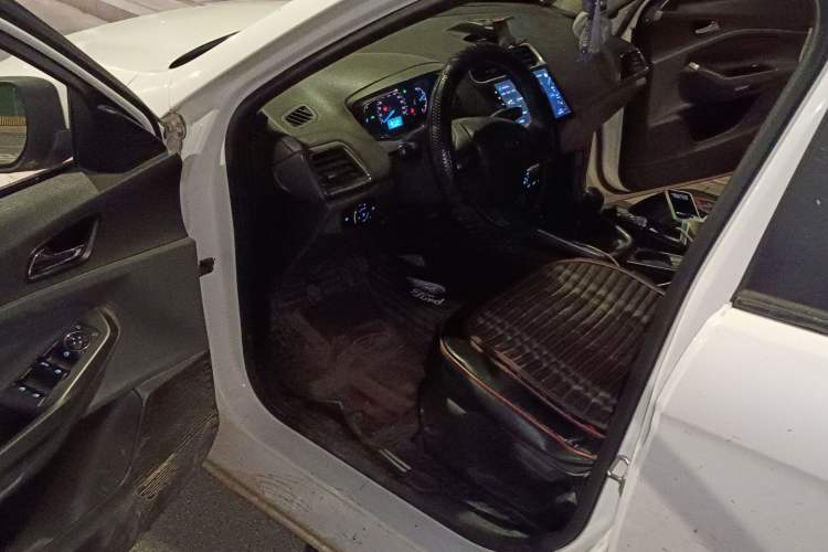 Used Ford Escort 2015 1.5L Manual Fashion Edition