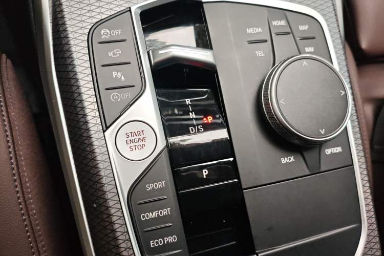 Used BMW 3 Series 2024 330Li M Sport Night Edition Package Gear Lever