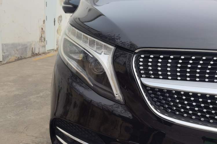 Used Mercedes-Benz V-Class 2020 V 260 L Long-wheelbase Luxury Edition