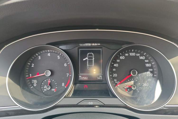 Used Volkswagen Magotan 2017 330TSI DSG Luxury Model Instrument Cluster