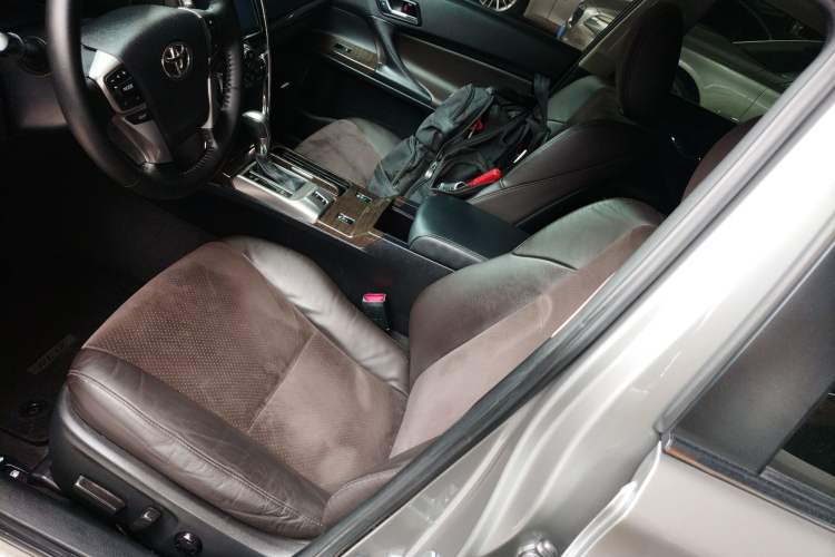 Used Toyota Reiz 2013 2.5V Shangrui Edition
