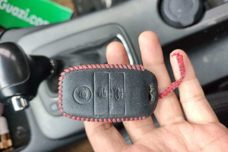 Used Kia K3 2013 1.6L Automatic GLS Vehicle Key