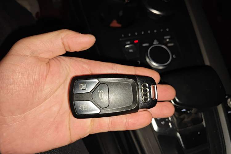 Used Audi A4L 2017 40 TFSI Ambition Edition