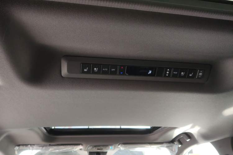 Used Toyota Granvia 2026 Model 2.5L Hybrid Prestige PLUS Four-Wheel Drive Edition