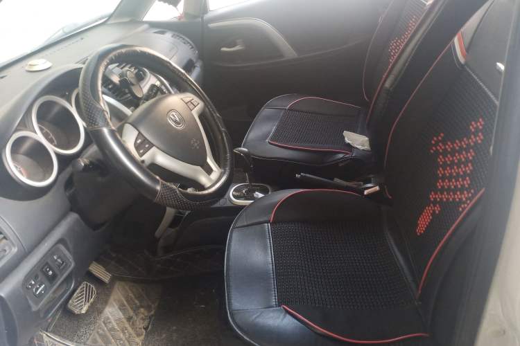 Used Changan CX20 2014 1.4L IMT Sunroof Navigation Version China IV Standard