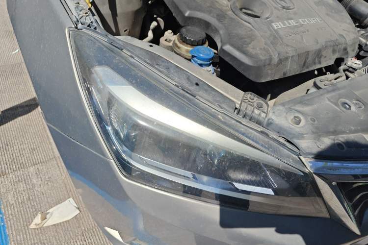 Used CHANGAN Alsvin V7 2015 1.6L Manual Enjoyment Model China IV Standard Right Front Headlight