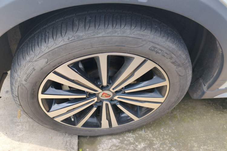 Used Roewe RX5 2020 20T Automatic 4G Connected Million Edition
