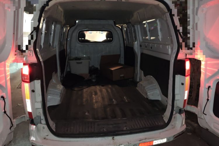 Used BAIC Ruixiang Boteng V2 EV 2022 Enclosed Van Standard Type Henan Lithium Battery Trunk