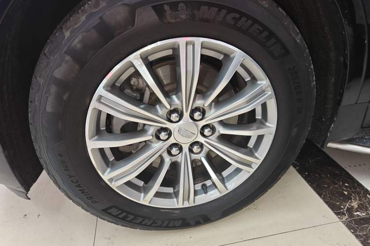 Used Cadillac XT5 2018 25T Luxury Model