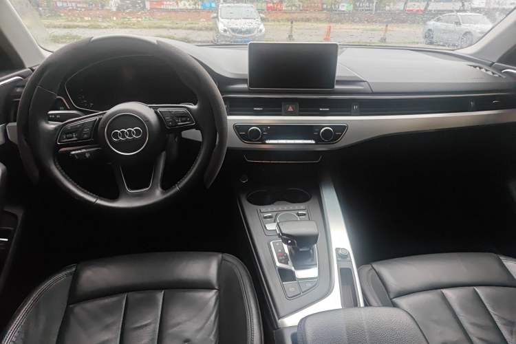 Used Audi A4L 2019 40 TFSI Fashion Version China V
