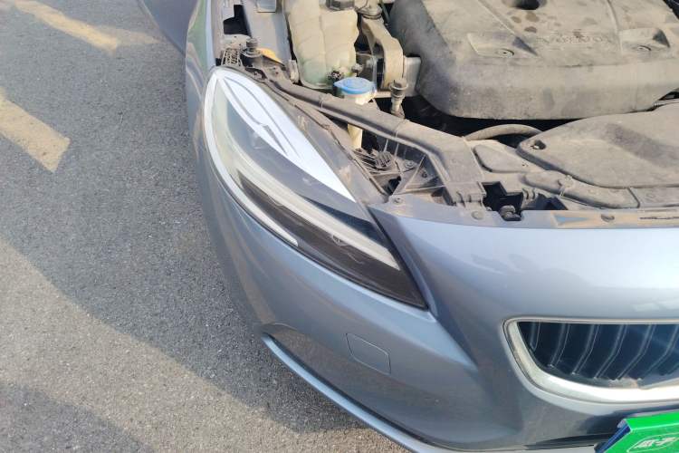 Used Volvo V40 2018 T3 Zhiyi Edition Exterior 6