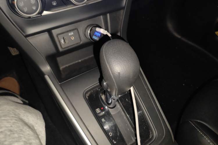 Used Nissan Sylphy 2019 Classic 1.6XE CVT Comfort Edition Gear Lever