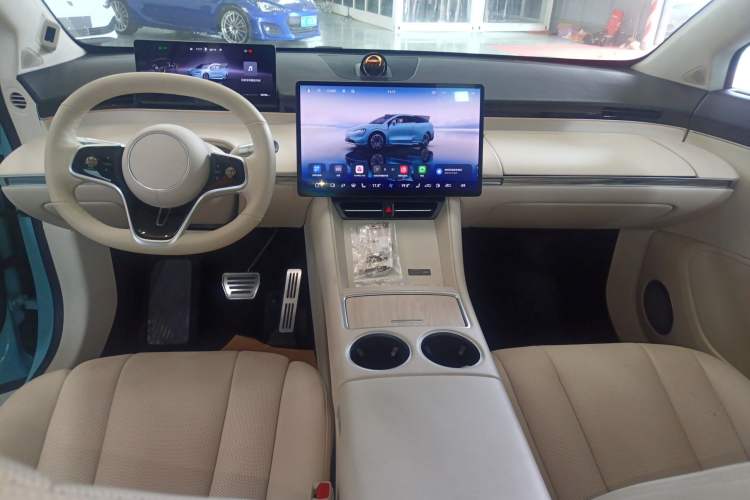 Used Hima Luxeed R7 2025 Range-Extended Version 251 km Max
