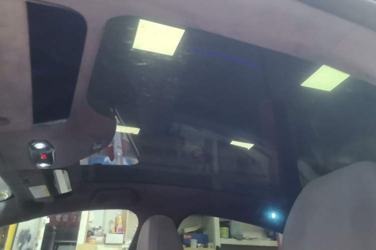 Used Geely Galaxy E8 2025 700 km Long-Range Intelligent Driving Version Headliner