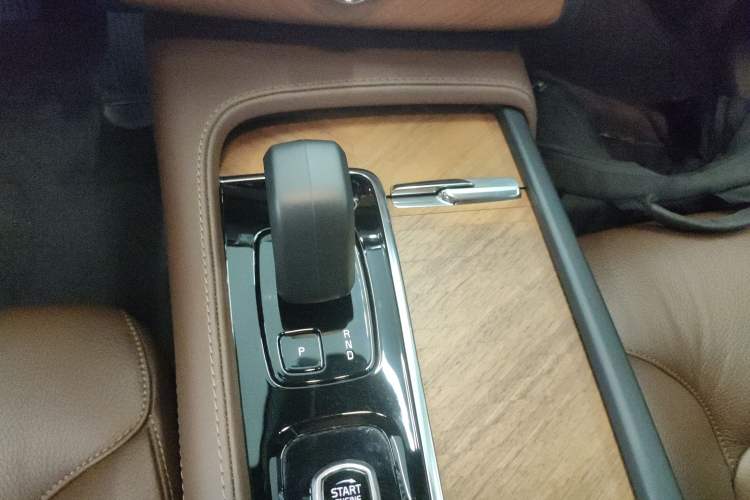 Used Volvo XC90 2023 B5 SmartDrive Luxury Edition 5 Seats
