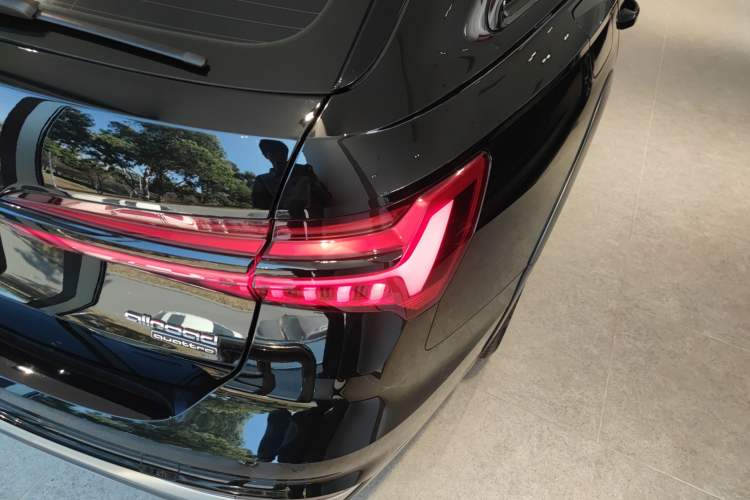 Used Audi A6 2022 allroad quattro Explorer 55 TFSI Prestige Off-Road Model