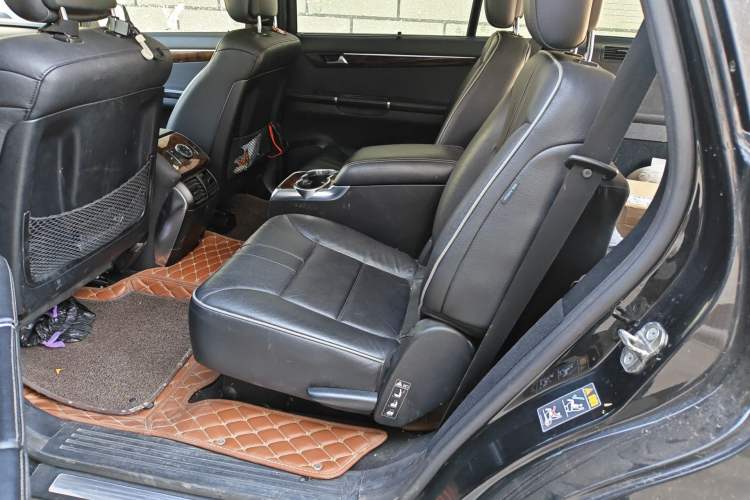 Used Mercedes-Benz R-Class 2011 R 350 L 4MATIC Left Rear Seat