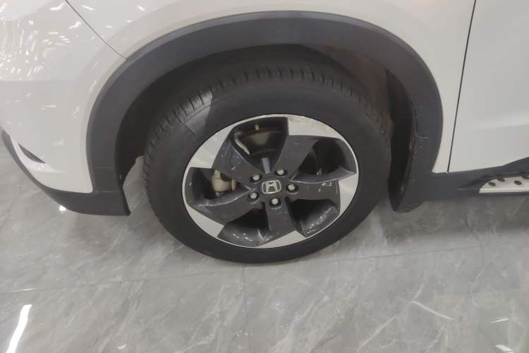 Used Honda Vezel 2016 1.8L CVT Front-Wheel Drive Pioneer Edition
