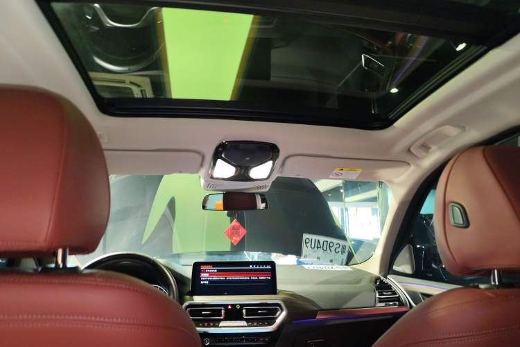 Used BMW X3 2022 xDrive30i Luxury Model M Night Sky Package Headliner