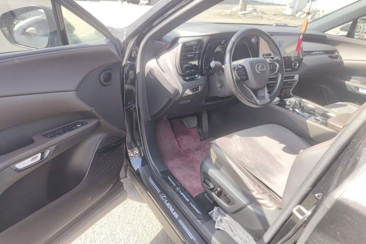 Used Lexus RX 2023 350h Four-Wheel Drive Enjoyment Version Driver Seat