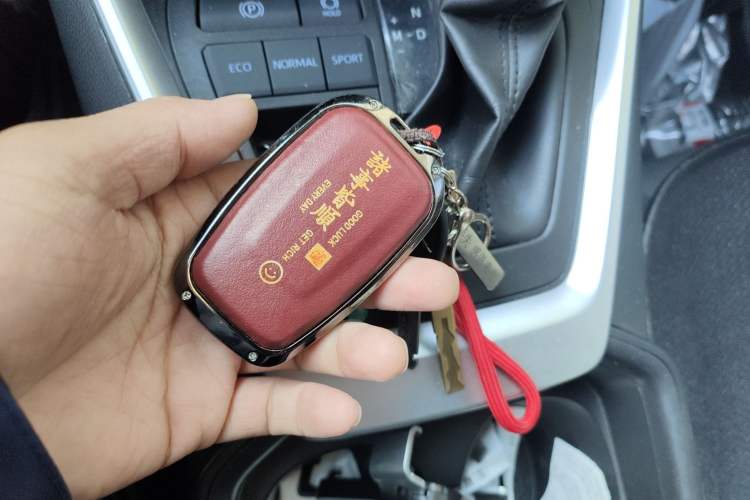 Used Toyota RAV4 2021 2.0L CVT Two-Wheel Drive Fashion Edition