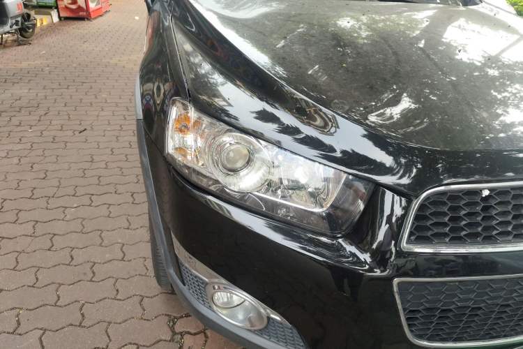 Used Chevrolet Captiva 2014 2.4L 4x4 Luxury Edition 5 Seats Right Front Headlight