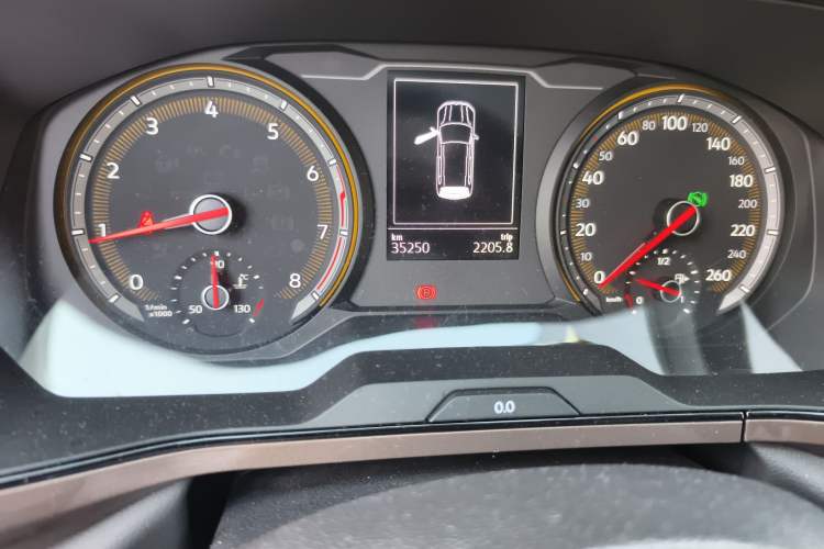 Used Volkswagen Tharu 2021 280TSI Two-Wheel-Drive Luxury Edition
