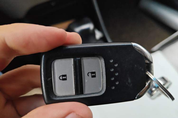 Used Honda Jade 2013 1.8L CVT Luxury Edition 5 seats