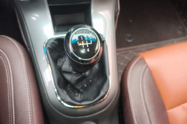 Used Chevrolet Cruze 2015 1.5L Classic SE MT