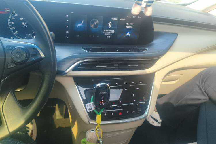 Used Buick GL8 2022 ES Land Cruiser 653T Luxury Model