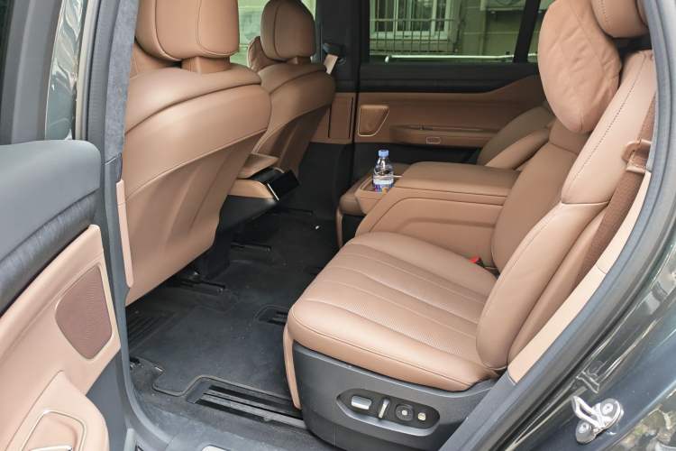 Used Nio ES8 2023 100kWh Signature Edition Left Rear Seat